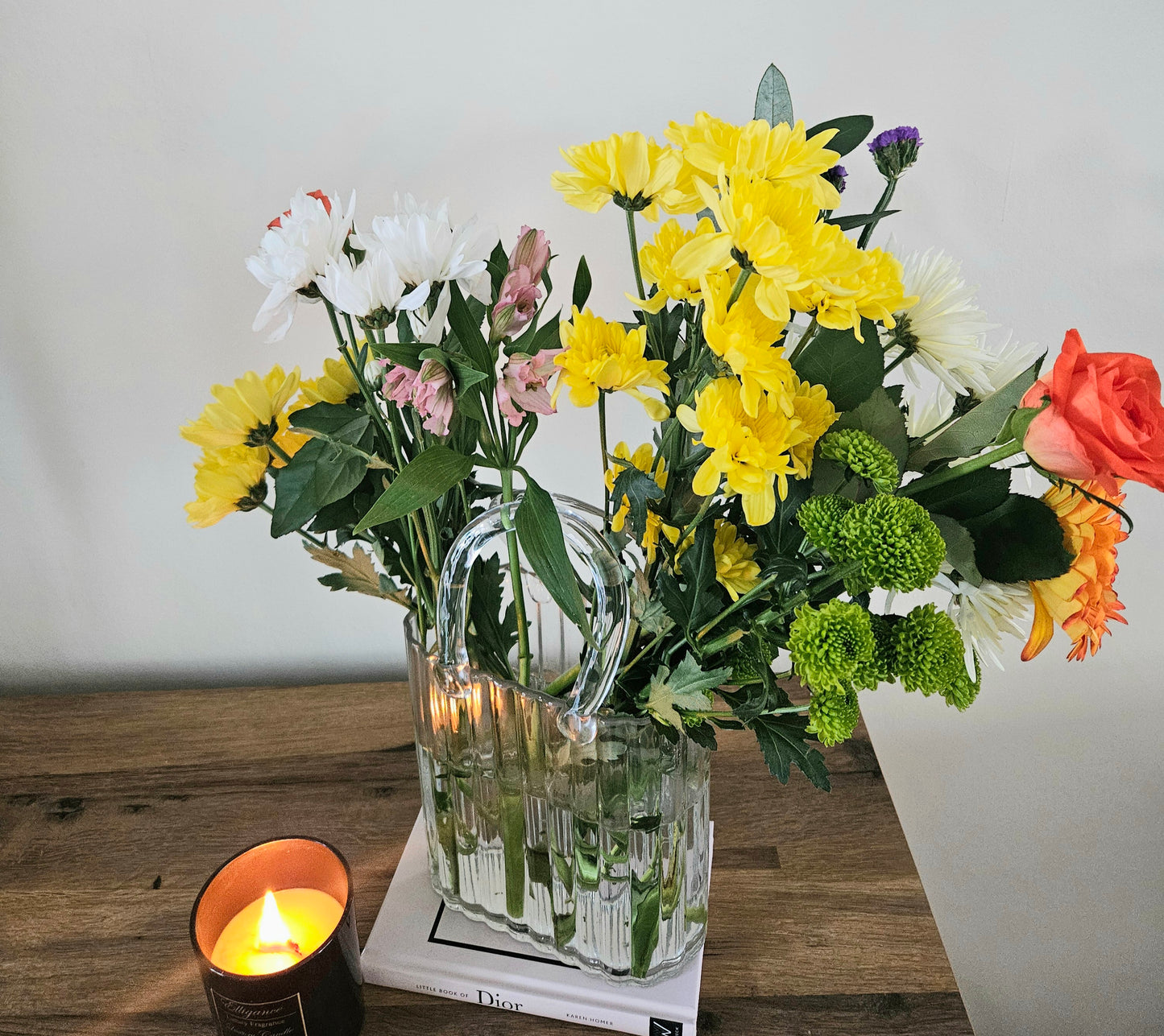 Clear Glass Handbag Vase – A Little Glam for Your Home (large)