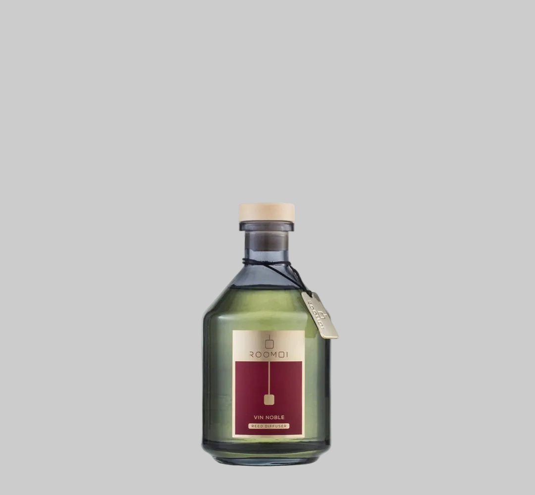 Vin Noble 500ml roomoi Room Diffuser – Fruity Vineyard Grapes & Warm Woods Luxury Home Fragrance
