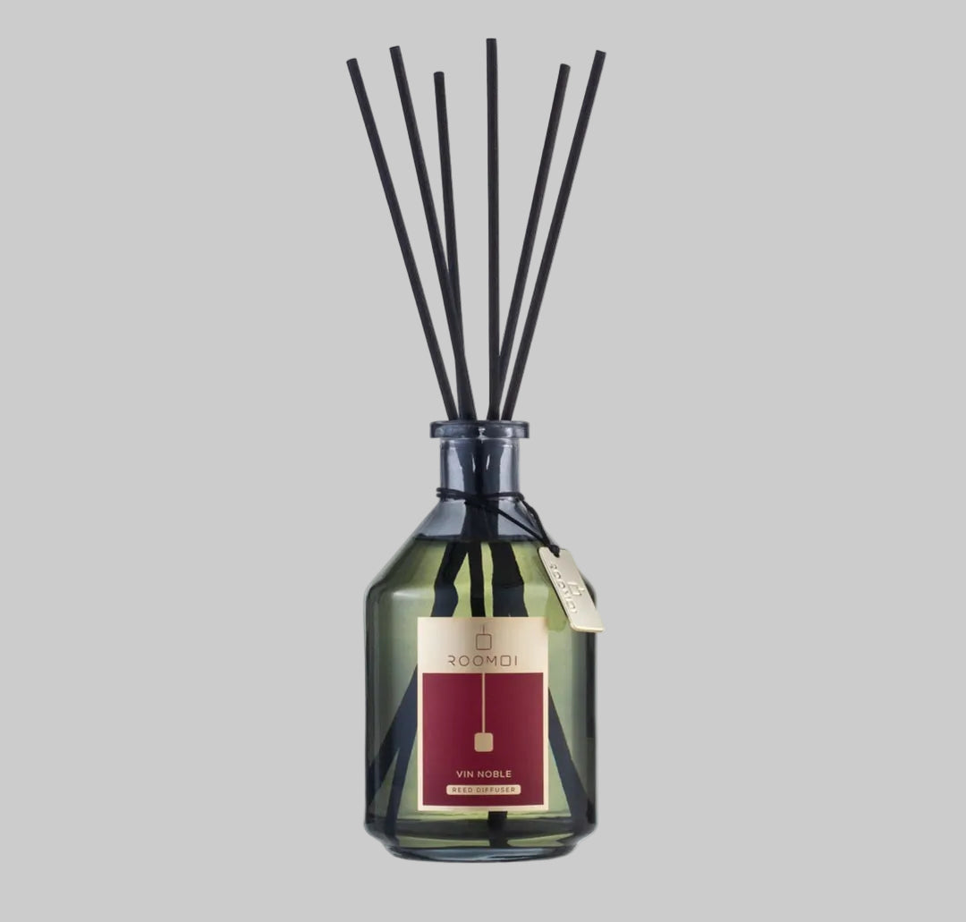 Vin Noble 500ml roomoi Room Diffuser – Fruity Vineyard Grapes & Warm Woods Luxury Home Fragrance